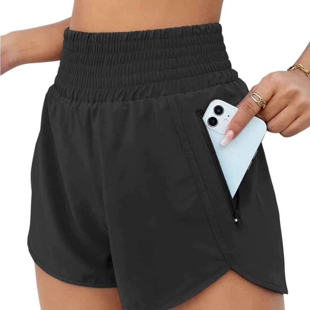 Tik tok shop high waisted black shorts with pockets, size large